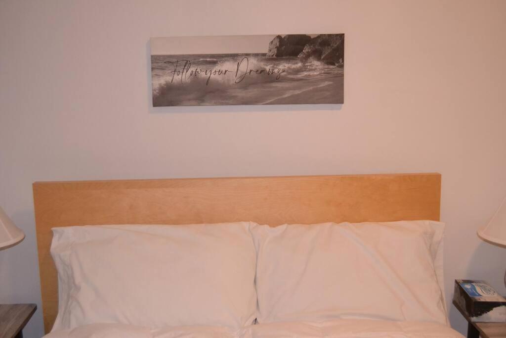 Bright And Cozy Lighthouse Cottage In Greenville Sc Ngoại thất bức ảnh